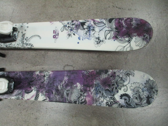Load image into Gallery viewer, Used Line Celebrity 85 148cm Skis w/ Salomon L9 Bindings
