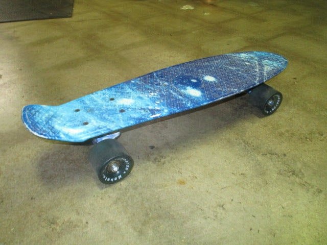 Load image into Gallery viewer, Used Meketec 22 in Penny Board Beach Cruiser
