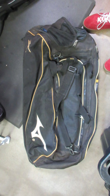 Used Mizuno Catchers Rolling Bag