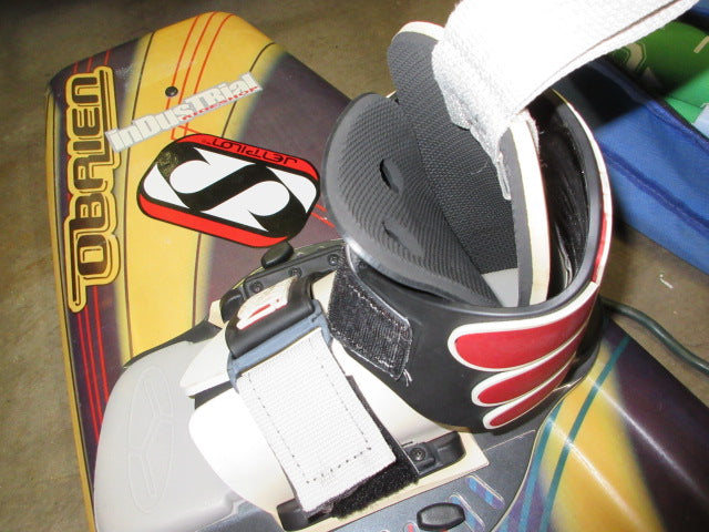 Load image into Gallery viewer, Used Obrien Freestyle 142cm Wakeboard *Tear On Binding*

