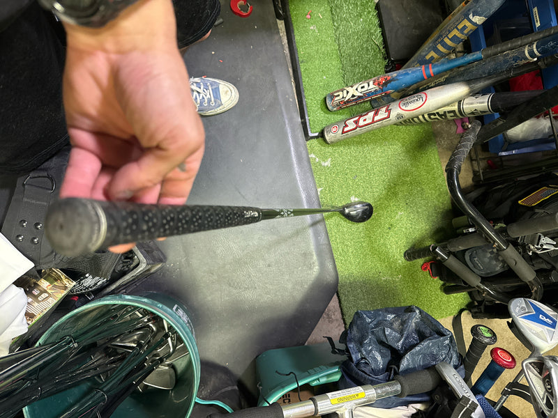 Load image into Gallery viewer, Used Adams Golf Idea Tech v4 VST Right Hand 3 Hybrid
