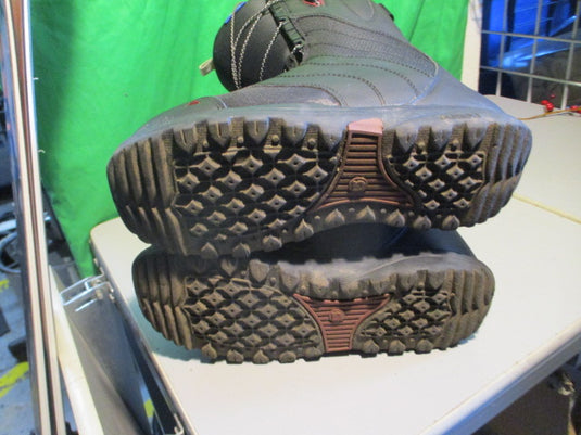 Used Burton Mint Imprint 1+ Heat Moldable Women's 9 Snowboard Boots