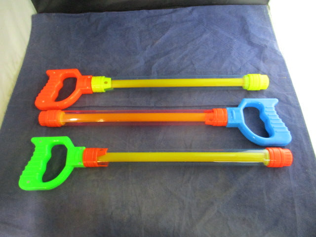 Load image into Gallery viewer, New Hello Summer Plastic 15&quot; Water Shooter
