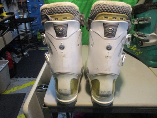 Used Salomon 7 Divine RS Ski Boots Size 24