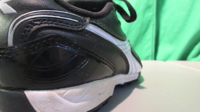 Load image into Gallery viewer, Used Diadora Forza Youth 2Y Turf Soccer Shoes
