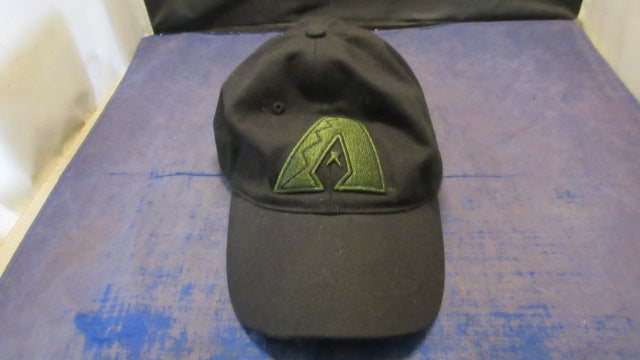 Load image into Gallery viewer, Used Arizona Diamondbacks Green Camo Adjustable Hat

