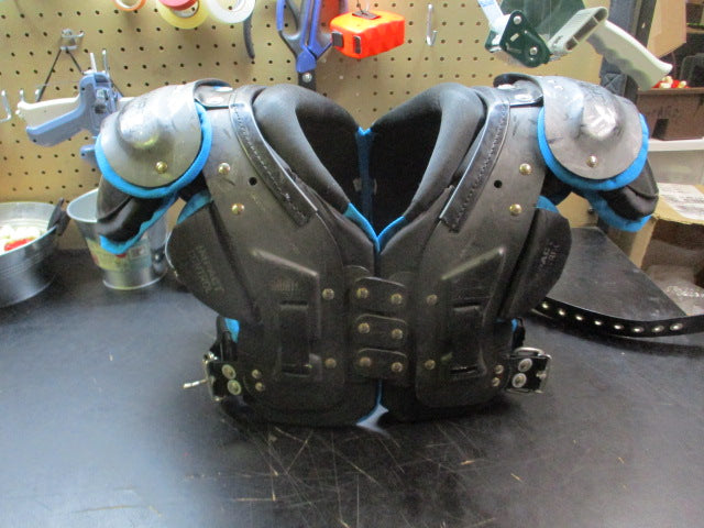 Load image into Gallery viewer, Used Champro Gauntlet 3 Football Shoulder Pads - Size Adult Small
