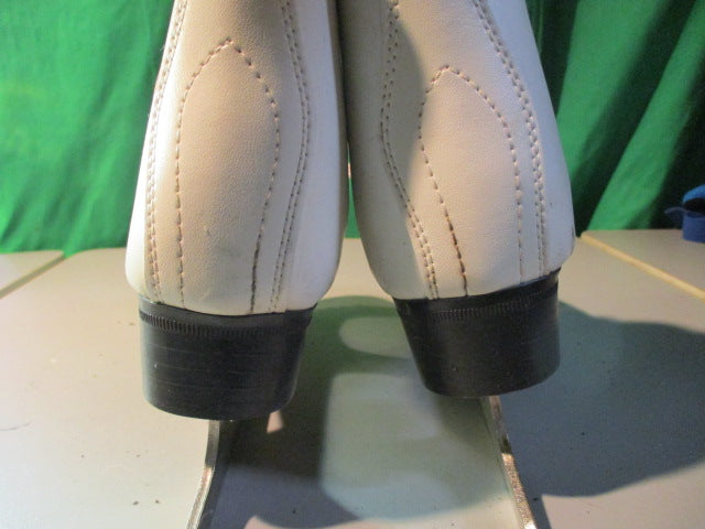 Load image into Gallery viewer, Used Hespeler Youth Figure Skates - Size 1 Youth
