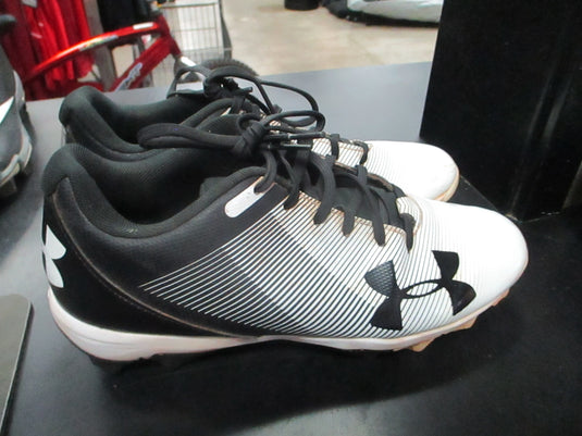 Used Under Armour Youth 5 Baseball Cleats