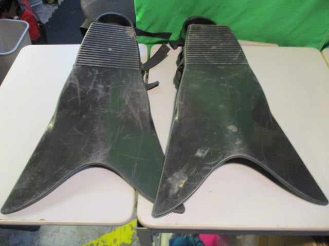 Load image into Gallery viewer, Used OutCast Sporting Gear Fishing Fins
