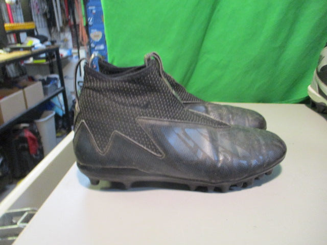 Load image into Gallery viewer, Used Adidas Freak Spark Size 6 Cleats
