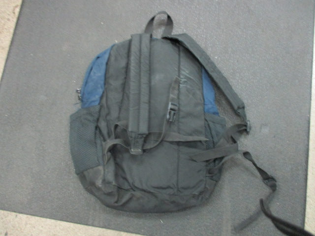 Load image into Gallery viewer, Used Jansport Bakpack
