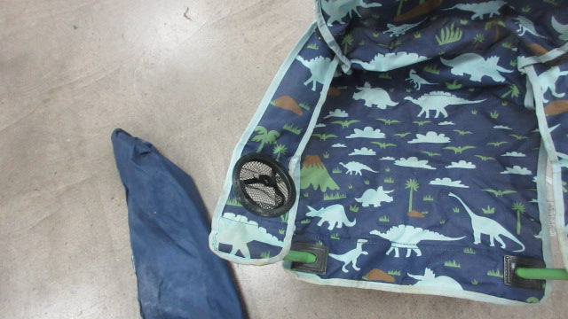 Load image into Gallery viewer, Used Camping Youth Chair Green/Blue

