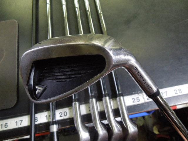 Load image into Gallery viewer, Used Top Flite XL Tri Matrix RH 7 pc. Jr Golf Set 3w 5h 6-9i Wedge
