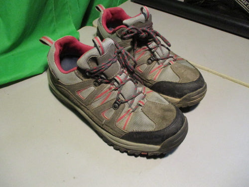 Used Hiking Shoes Size 8