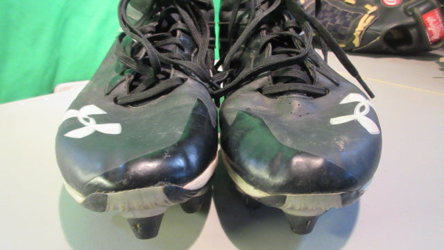 Load image into Gallery viewer, Used Under Armour Saber D Mens 8.5 Football Cleats
