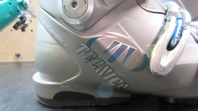 Load image into Gallery viewer, Used Tecnica Entry X 7 Ski Boots - Size 23.0-23.5
