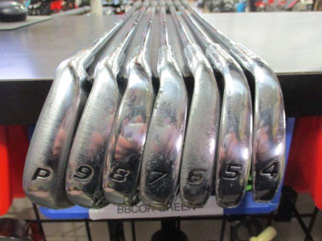 Load image into Gallery viewer, Used Dunlop Surpass Super Metal Iron Set 4-PW
