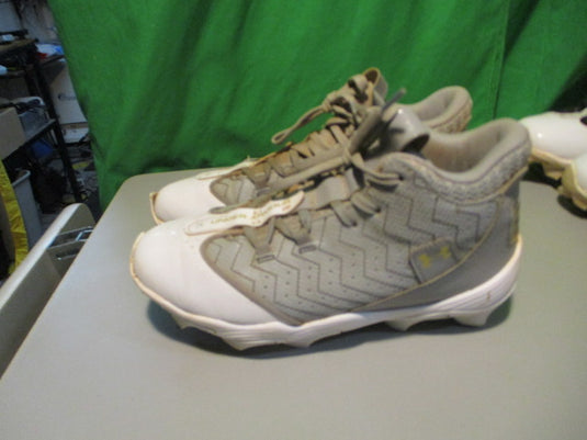 Used Under Armour BH Show Size Youth 5.5 Cleats