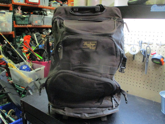 Used Rawlings Catchers Rolling Bag *HAS A HOLE*