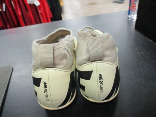 Used Nike Mercurial Size Youth 1 Soccer Cleats