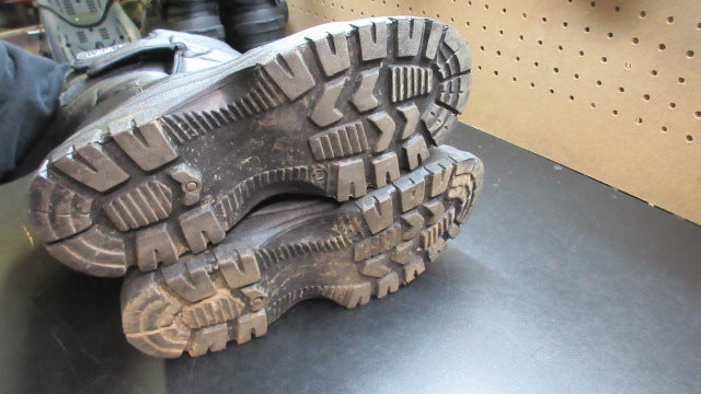 Load image into Gallery viewer, Used WFS Winter Snow Boots - Size 11
