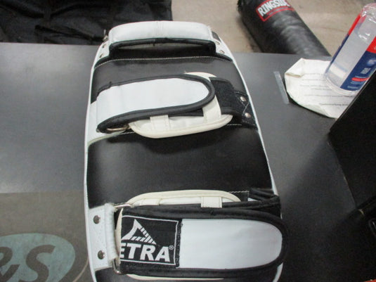 Used Petra Max TZ2 Muay Thai Pad