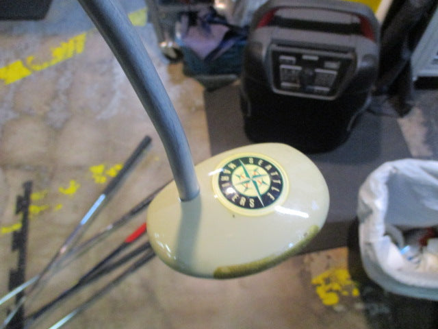 Load image into Gallery viewer, Used Seattle Mariners RH 35&quot; Putter
