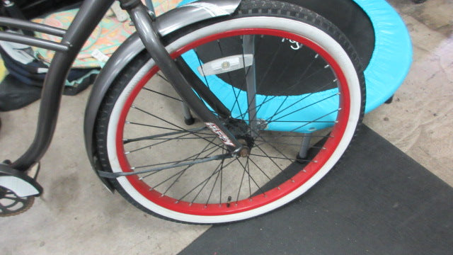 Load image into Gallery viewer, Used Huffy Cranbrook Mens 26" Beach Cruiser
