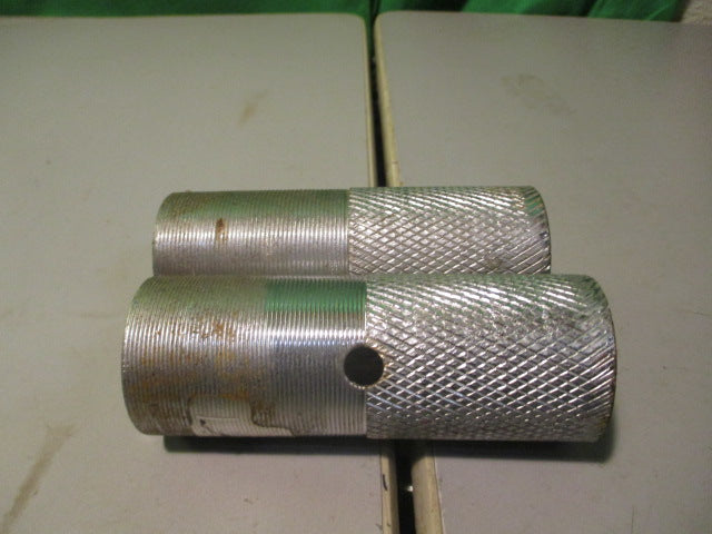 Load image into Gallery viewer, Used Mongoose Bicycle Pegs
