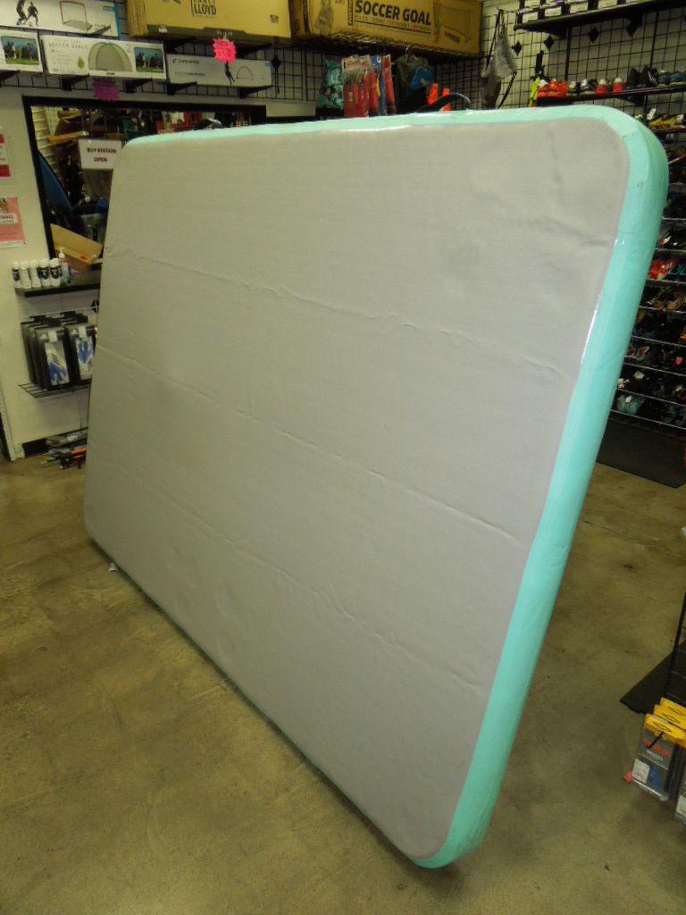 Load image into Gallery viewer, Used Hijofun 6 x 10 ft Inflatable Floating Dock Mat
