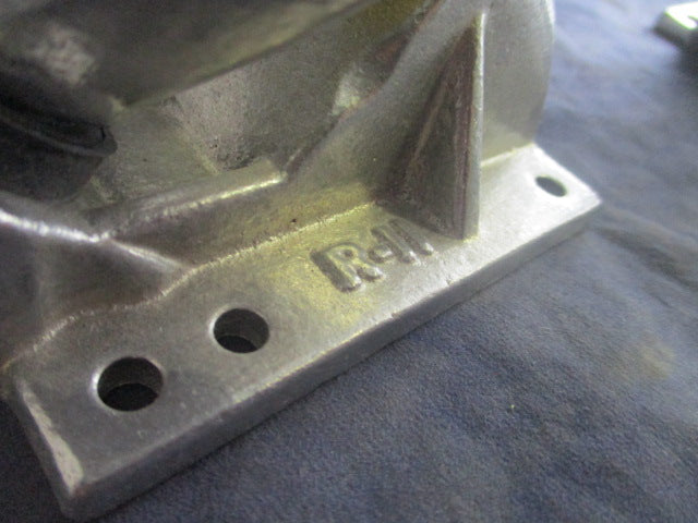 Load image into Gallery viewer, Used Randall R-11 180mm 50 Deg Longboard Trucks
