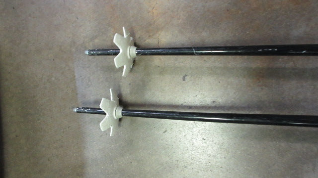 Load image into Gallery viewer, Used Kera 48" Downhill Ski Poles
