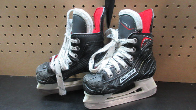 Load image into Gallery viewer, Used Bauer Vapor X300 Jr Hockey Skates - Size Youth 8
