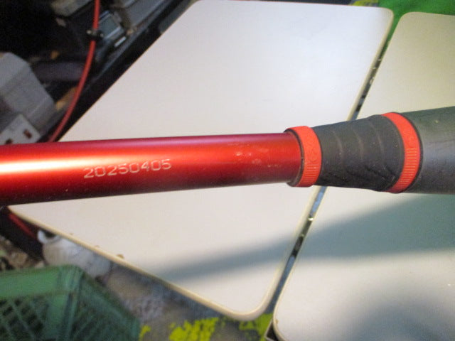 Load image into Gallery viewer, Used Rawlings Quatro Pro Full Composite BBCOR 33&quot; Baseball bat
