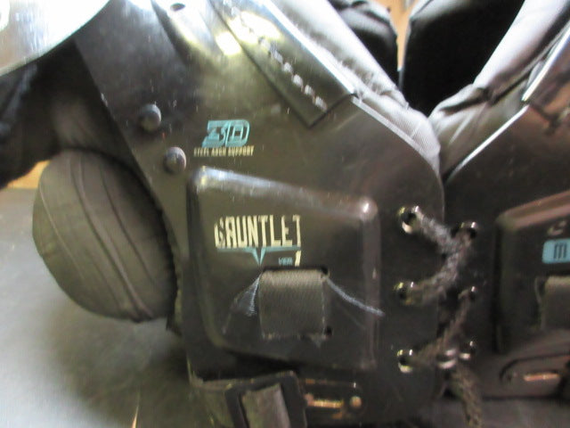 Load image into Gallery viewer, Used Champro Gauntlet 1 Football Shoulder Pads - Size Youth Medium 80-110 lb
