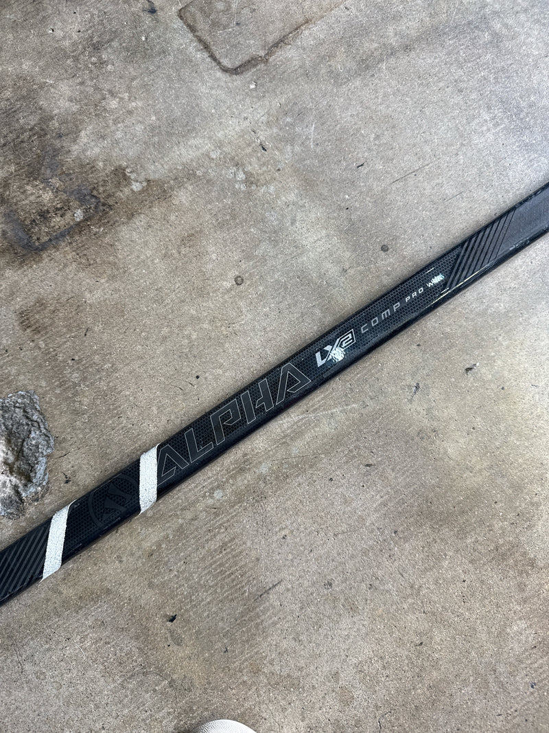 Load image into Gallery viewer, Used Warrior Alpha LX2 Comp. Pro Stock Right Hand Hockey Stick
