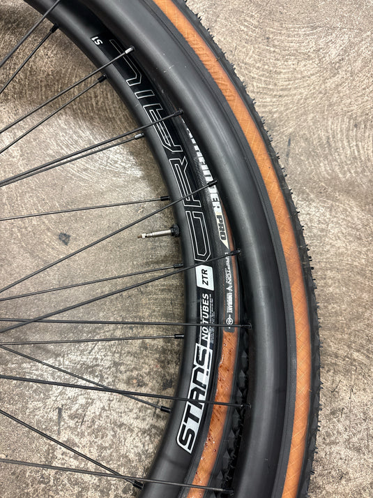 Used Pair Stans NoTubes Grail S1 Rim, Specialized Pathfinder Pro Tubeless Tire
