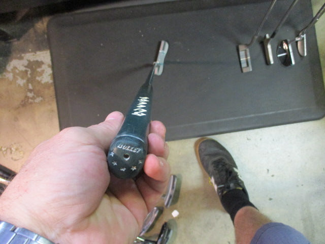Load image into Gallery viewer, Used Bullet Hi Caliber RH 33&quot; Putter
