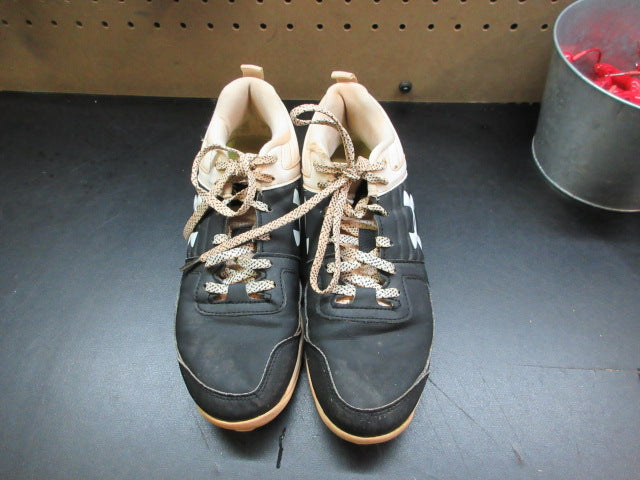 Load image into Gallery viewer, Used Under Armour Leadoff Low RM Jr. Baseball Cleats - Size Youth 4.5

