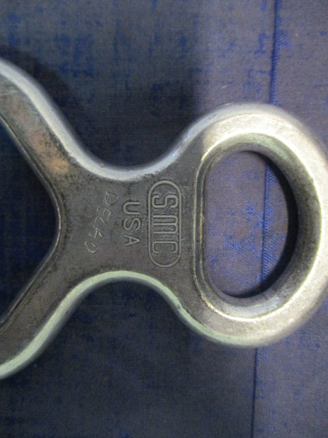 Used SMC USA Figure 8 Descender