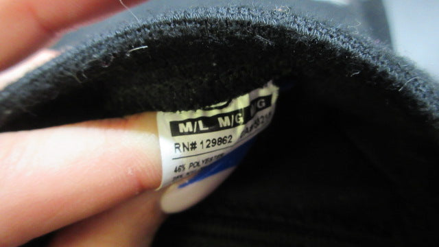 Load image into Gallery viewer, Used Nike Volleyball Knee Pads - Size M/L
