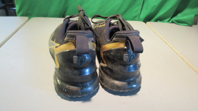 Load image into Gallery viewer, Used Nike Air Zoom Trout Mens 6.5 Turf Cleats
