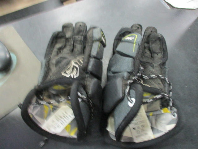 Load image into Gallery viewer, Used STX Stallion 200 Lacrosse Gloves Size Medium - Palm Has Wear
