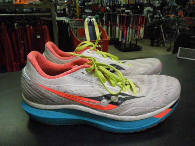 Load image into Gallery viewer, Used Saucony Endorphin Speed 2 Running Shoes Size 12
