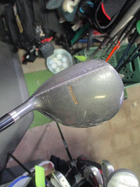 Load image into Gallery viewer, Used Magique GMS 17-4 PH Stainless Steel 11° Right Hand Driver
