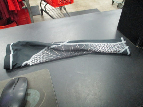 Used Under Armour Adult Compression Sleeve