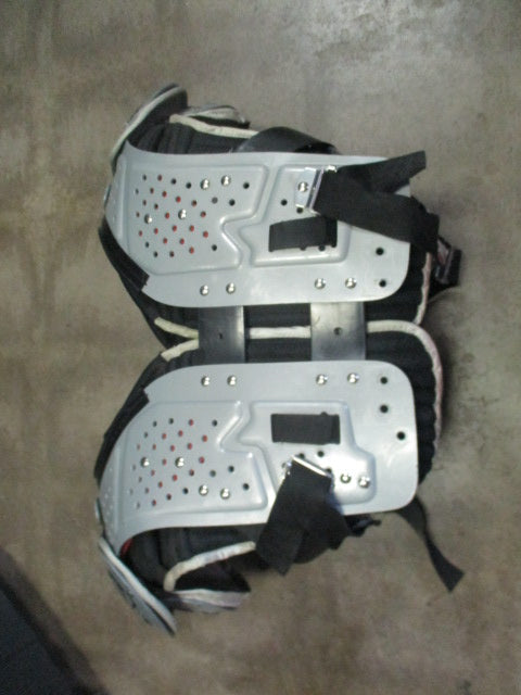 Load image into Gallery viewer, Used Schutt Air Flex Adult Large Football Shoulder Pads
