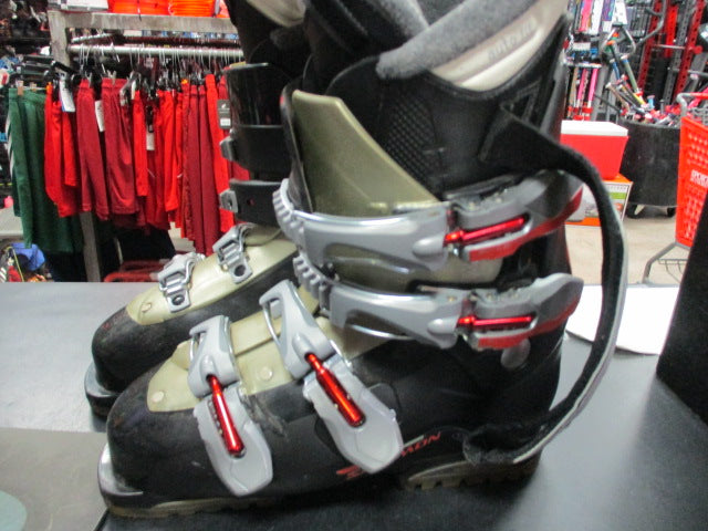 Load image into Gallery viewer, Used Salomon Performa 5 Size 24.5 Ski Boots
