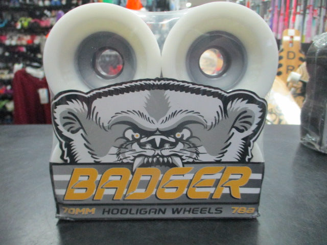 Load image into Gallery viewer, Hooligan Badger 70mm 78a Longboard Wheels White
